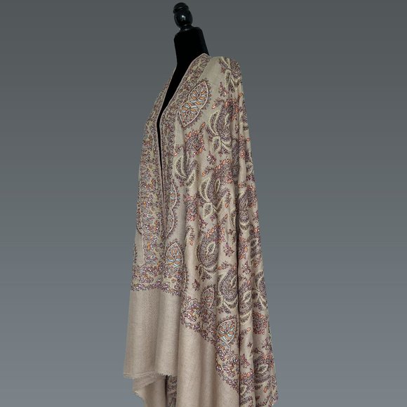 Large shoulder wrap | Elegant shoulder wrap | Pure Cashmere Wrap, Travel Wrap - Picture 5 of 12